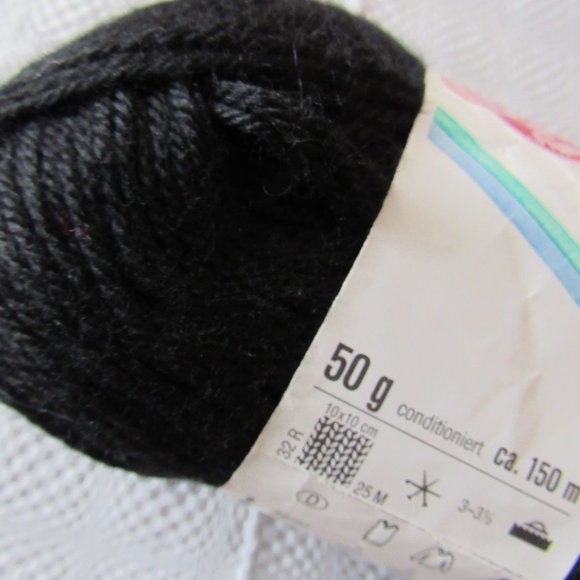 10 Skeins Stahl Wolle - Sport, Black, 50 Gm ea, Wool Blend - Picture 4 of 4